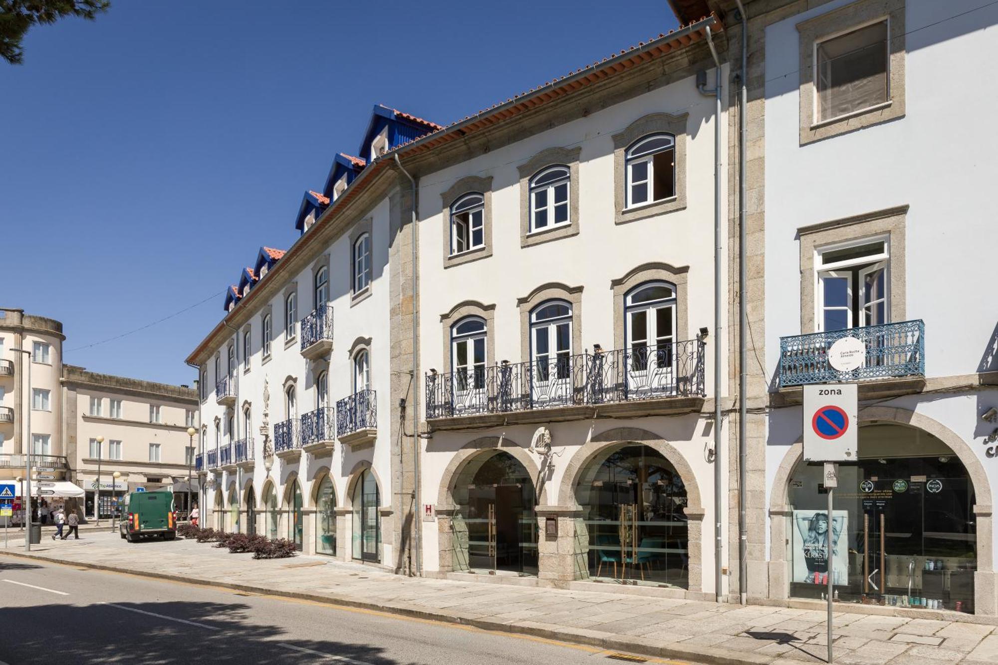 Hotel Margarida Da Praca Viana do Castelo Exterior photo