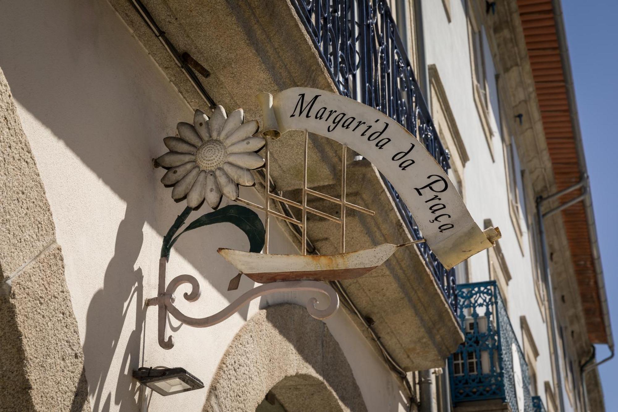 Hotel Margarida Da Praca Viana do Castelo Exterior photo
